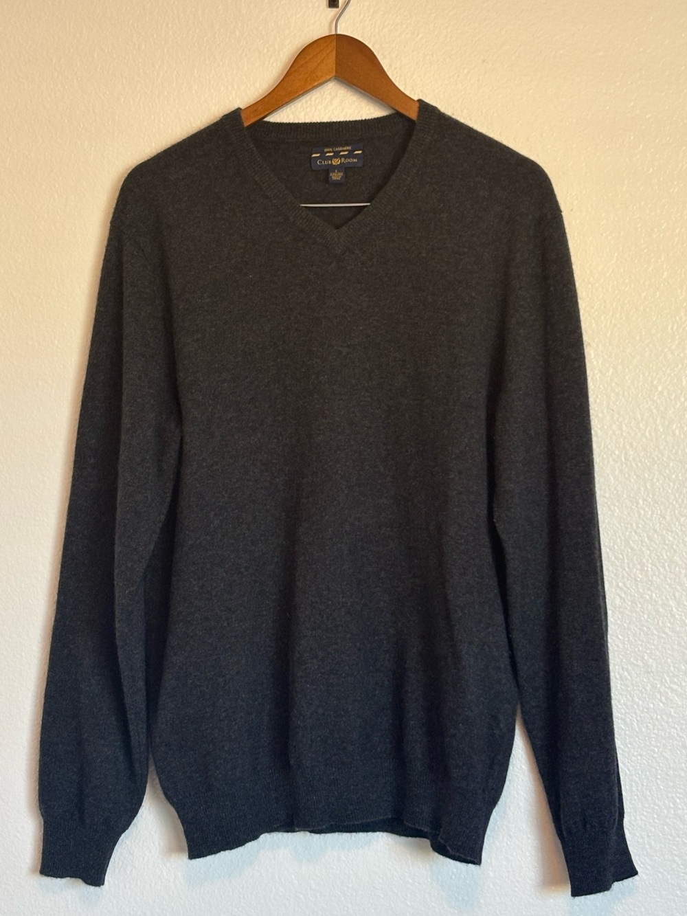 Classic Men's Dark Gray V-Neck Sweater